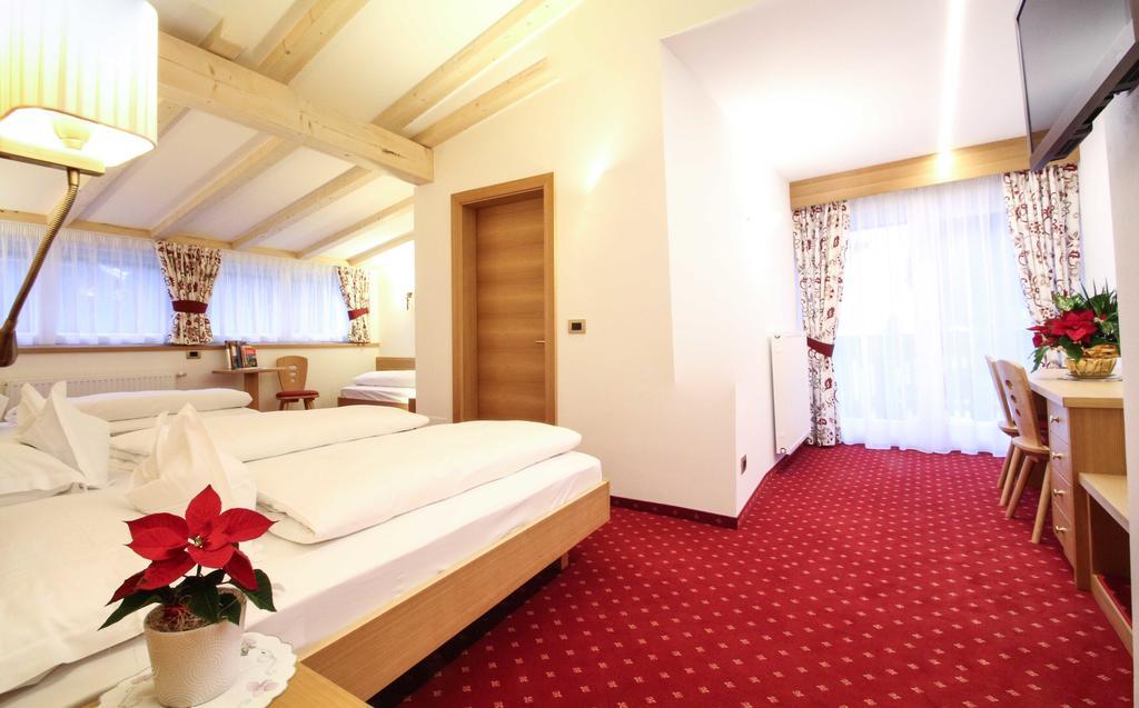 Bed and Breakfast Garni Crepaz Selva di Val Gardena Pokój zdjęcie