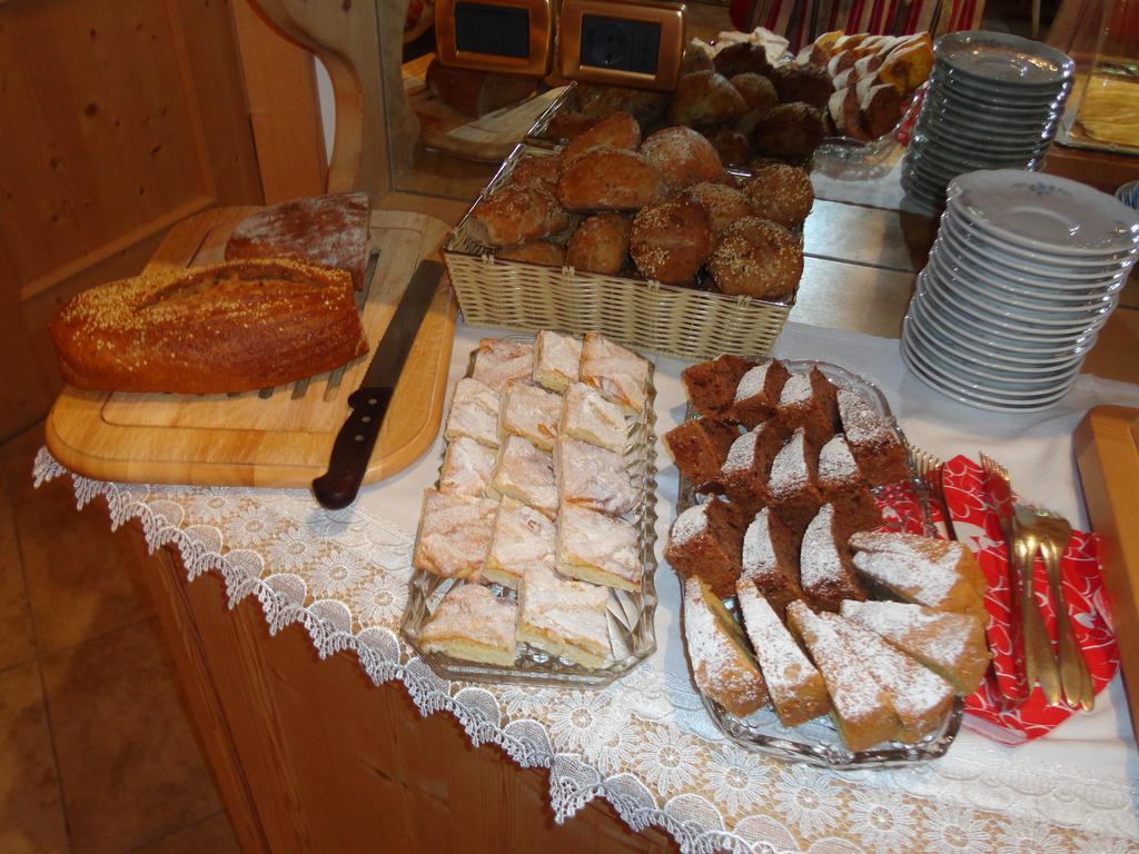 Bed and Breakfast Garni Crepaz Selva di Val Gardena Zewnętrze zdjęcie