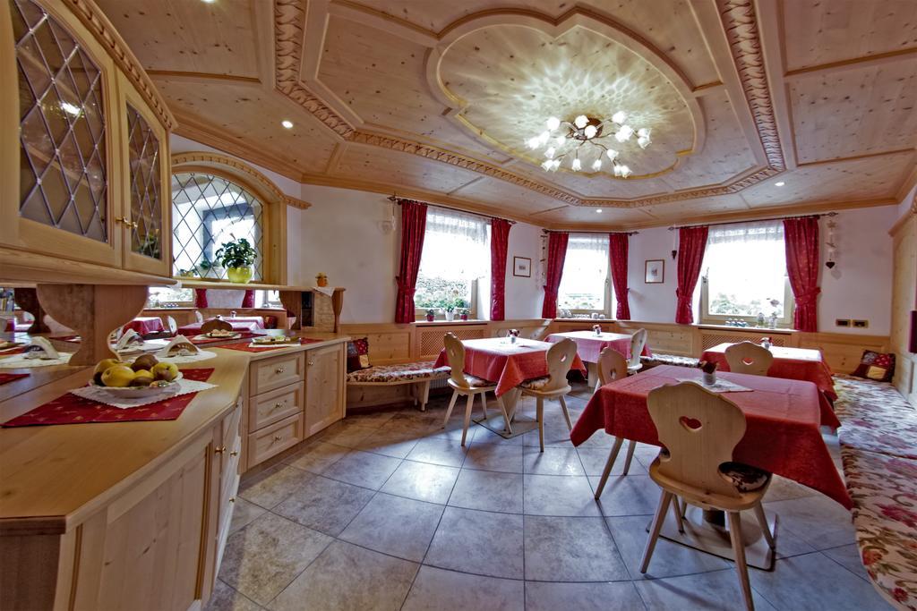 Bed and Breakfast Garni Crepaz Selva di Val Gardena Zewnętrze zdjęcie