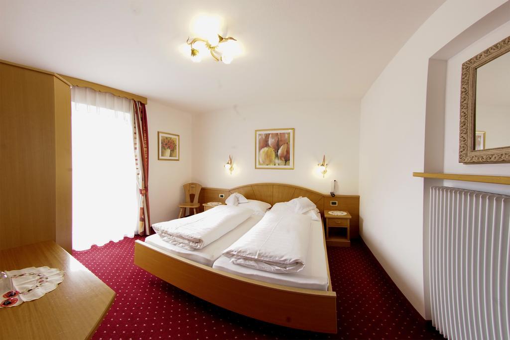 Bed and Breakfast Garni Crepaz Selva di Val Gardena Zewnętrze zdjęcie