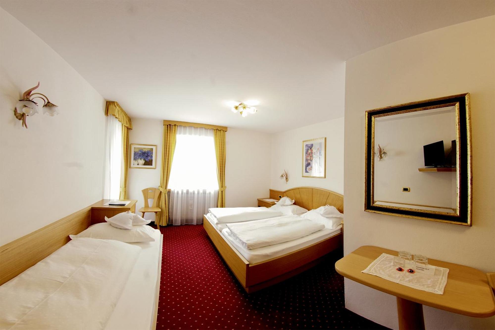 Bed and Breakfast Garni Crepaz Selva di Val Gardena Zewnętrze zdjęcie