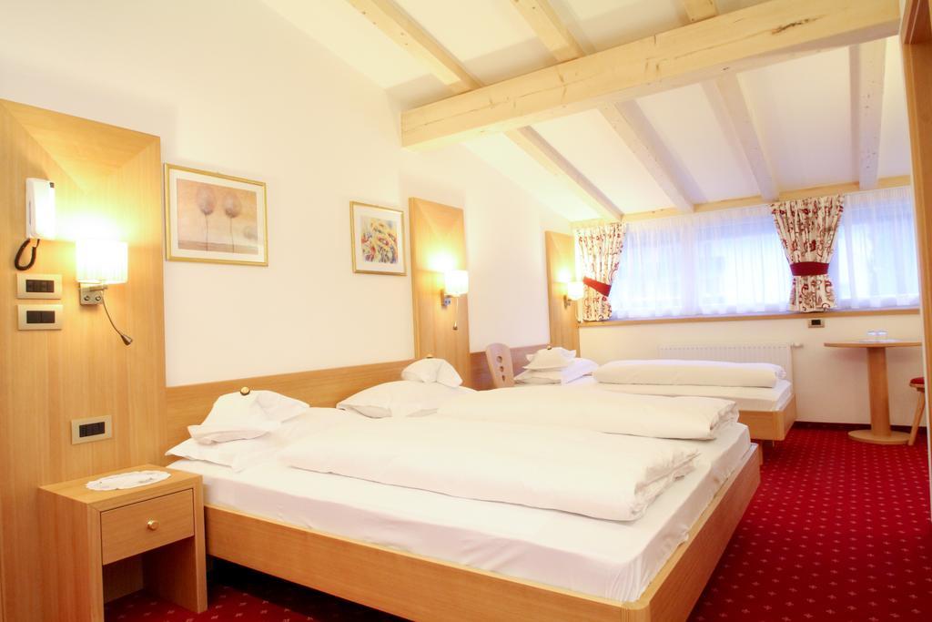 Bed and Breakfast Garni Crepaz Selva di Val Gardena Zewnętrze zdjęcie