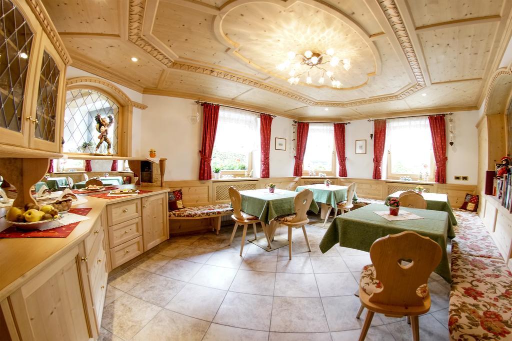 Bed and Breakfast Garni Crepaz Selva di Val Gardena Zewnętrze zdjęcie
